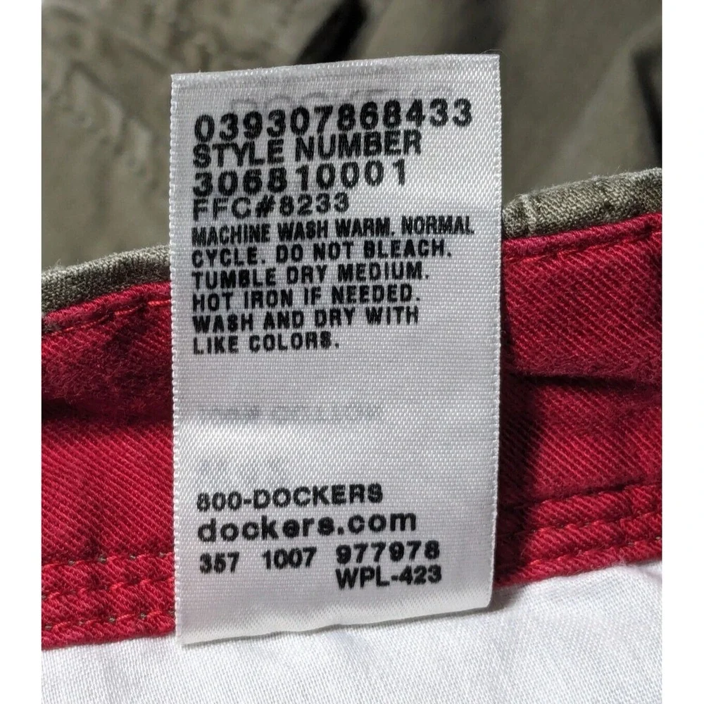 DOCKERS FLAT FRONT LOOSE FIT Men Size 42 Cotton‎ Green 10